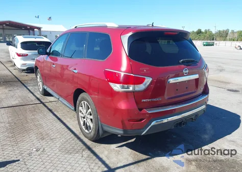 2014 Nissan Pathfinder Sv z USA, uszkodzony, nr VIN 5N1AR2MNXEC656140